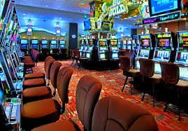 topslop Slots Myanmar Mobile APP ဖြင့် ကစားနေသော Player